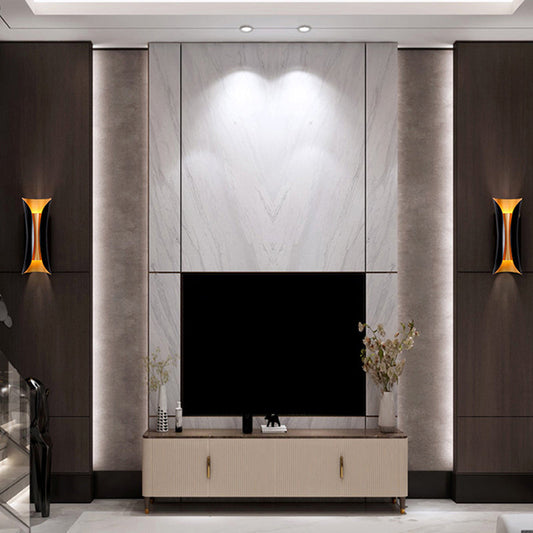 Modern Curl Wall Sconce | Black Metal Indoor Wall Light